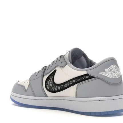 Jordan 1 Retro Low Dior