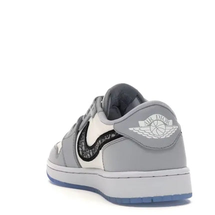 Jordan 1 Retro Low Dior