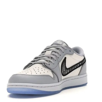 Jordan 1 Retro Low Dior