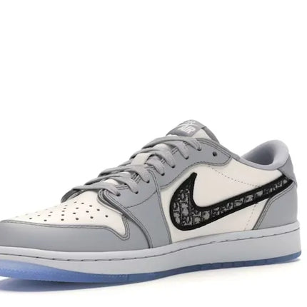Jordan 1 Retro Low Dior